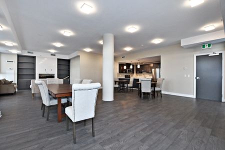 For Lease - 11611 Yonge Street Unit# 809, Richmond Hill, Ontario - Photo 2