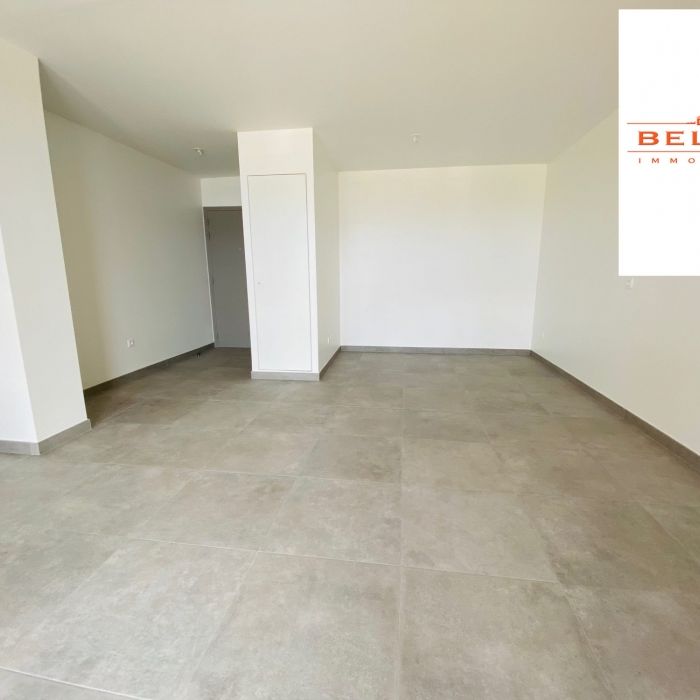 Location Appartement 60.00m² 3 pièces Fort de france - Photo 1