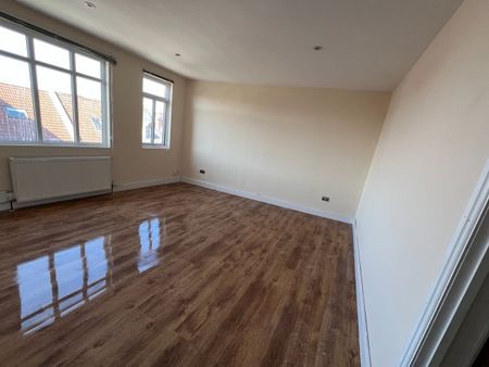 3 Bed Flat, Fishponds Road, BS16 - Photo 2