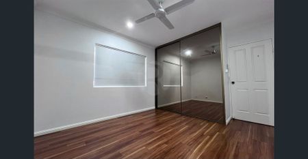 Spacious 3-Bedroom Town House in Werrington up for LEASE! - Photo 3