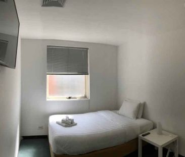 Room 15 (Non Ensuite) - Photo 4