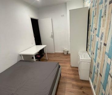 Plaça de Pep Ventura, Badalona, Catalonia 08912 - Photo 2