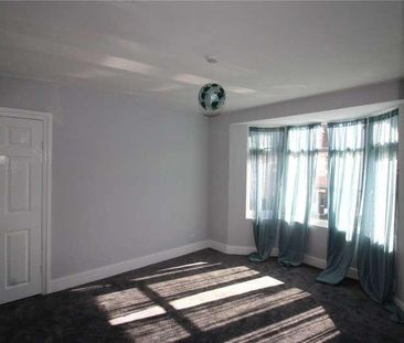 Ferndale Road, Gravesend, Kent, DA12 - Photo 2