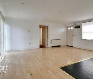 2 bedroom maisonette to rent - Photo 1
