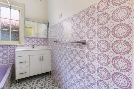 Elevated Retro Classic - Photo 4