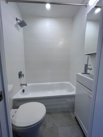 For Lease - 15 Thorburn Avenue Unit# 203, Toronto, Ontario - Photo 3