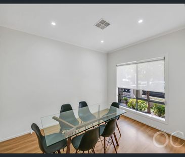 Open the Door to Low-Maintenance Living with a Private Courtyard & ... - Photo 1