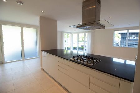 3 bedroom apartment to rent - Photo 4