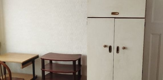 Room in a Shared House, Stockport Road, SW16 - Photo 2