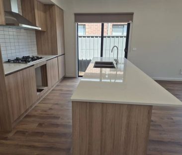 “Brand-New 4-Bedroom Family Home in the Heart of Truganina” - Photo 4