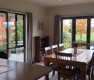 Spacious home in Wanaka - Photo 2