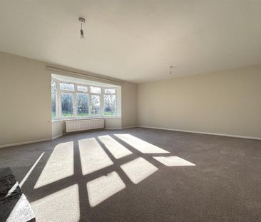 3 bedroom bungalow to rent - Photo 2