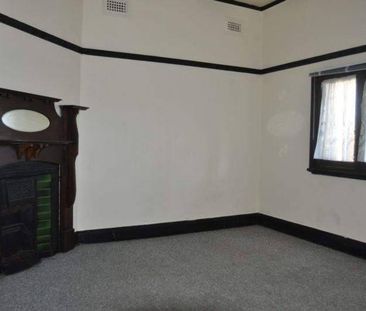 CONVENIENT CBD LOCATION - Photo 4