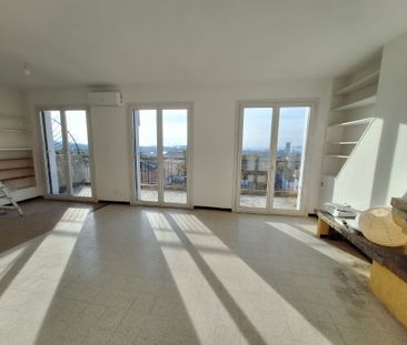 Location Appartement 2 pièces 47m² MARSEILLE 4ème - Photo 2