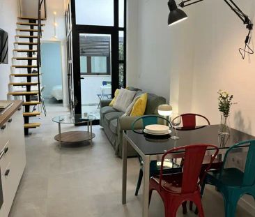Apartamento de alquiler en Barrio de Benicalap - Photo 1
