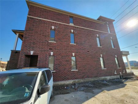 For Lease - 52 Vestry Way, Brampton, Ontario - Photo 2