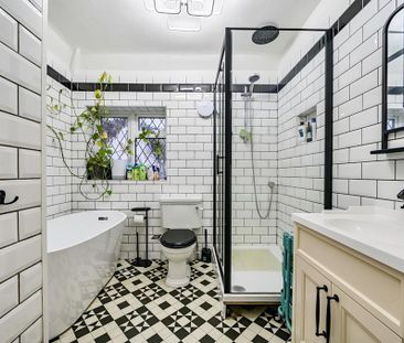 3 bedroom semi-detached house to rent - Photo 6