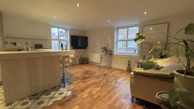 2 bedroom apartment to rent - Photo 1