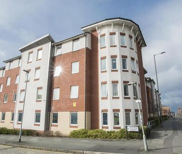 1 bedroom in a flat share to rent - Photo 5