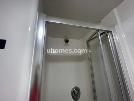 One Bedroom Flat - Photo 4