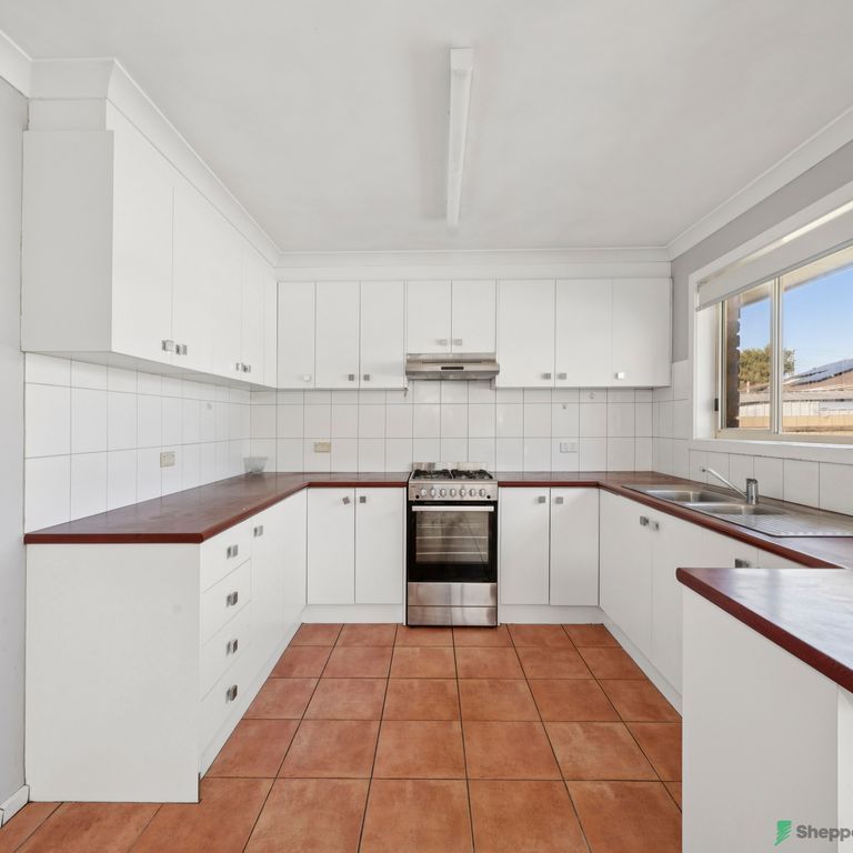 Great Family Home South Shepparton - Photo 1