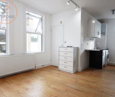 1 bedroom in a house share to rent - Photo 6