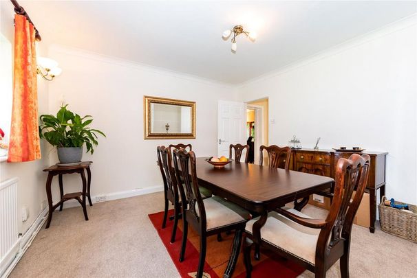 6 bedroom detached house to rent - Photo 1