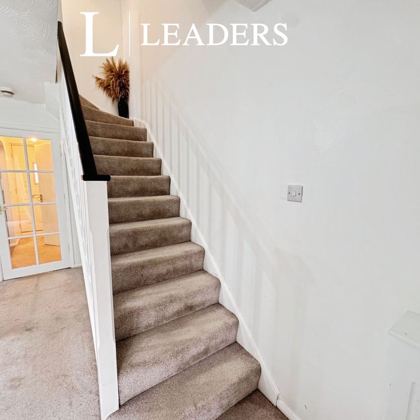 2 bedroom house to rent Challinor, Harlow, CM17 - Photo 1