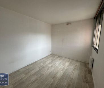 Location Appartement 2 pièces 46m² LILLE 59000 - Photo 3