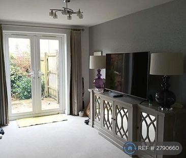 3 bedroom terraced house to rent - Photo 3
