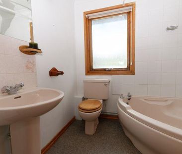 1 bedroom semi-detached house to rent - Photo 5