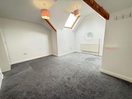 5 bedroom townhouse to rent - Photo 4