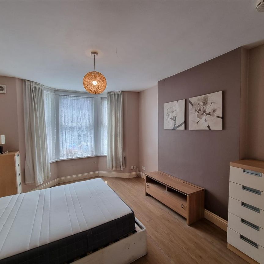 Fairholme Road, Croydon - Photo 1