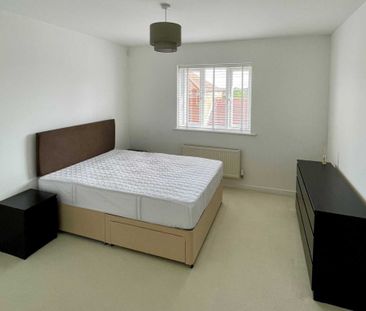 1 bed Apartment for rent - Photo 3