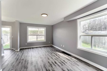 For Lease - 408 Orvis Crescent, Shelburne, Ontario - Photo 2