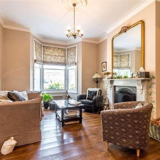 Ashbourne Grove, East Dulwich, London, SE22 - Photo 1
