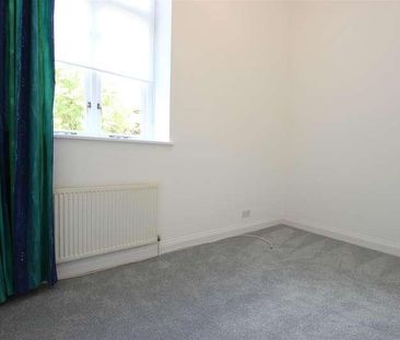 Penrose House, Newsholme Drive, N21 - Photo 5