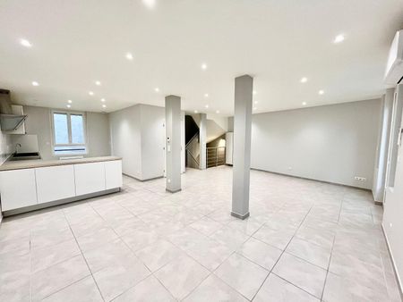 Location Maison 6 pièces 146m² BRIVE LA GAILLARDE 19100 - Photo 2