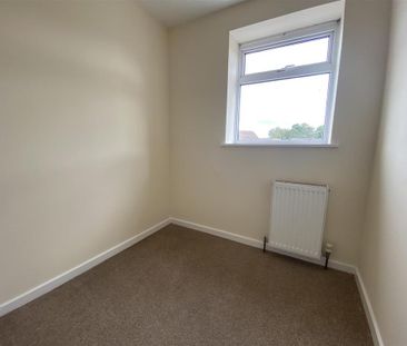 3 bedroom link detached house to rent - Photo 6