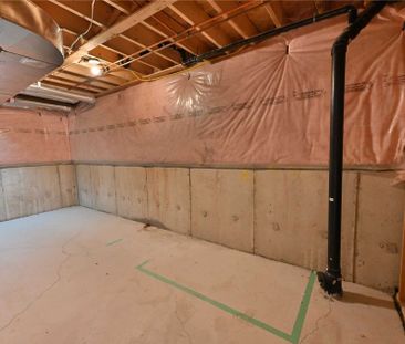 For Lease - 85 Gatwick Drive, Oakville, Ontario - Photo 2