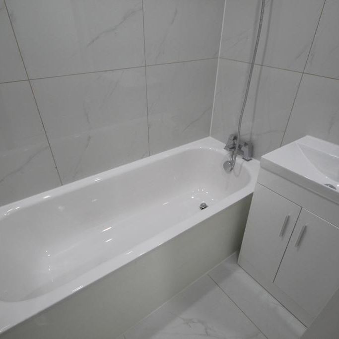 2 bedroom maisonette to rent - Photo 1