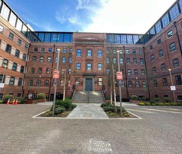 Stoke Gardens, Slough, SL1 - Photo 6