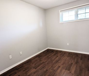 For Lease - 2557 Sixth Line Unit# 13, Oakville, Ontario - Photo 3