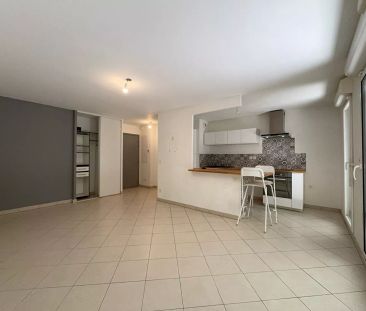 BD BOUYALA D'ARNAUD/MARS 12EME. Appartement type 2 en RDJ avec box - Photo 3