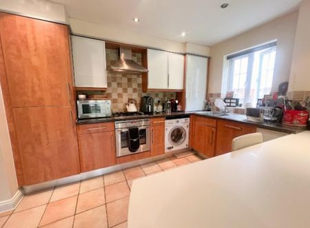 2 Bedroom Maisonette - Photo 5