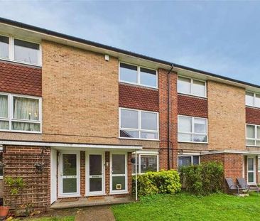 Fernley Court, Maidenhead, Berkshire, SL6 - Photo 4