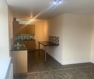 1 Bed Flat, Bradfield Road, S6 - Photo 2