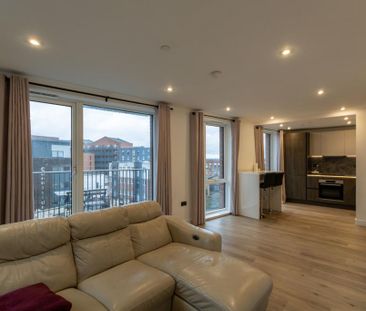 3 bedroom apartment to rent - Photo 4