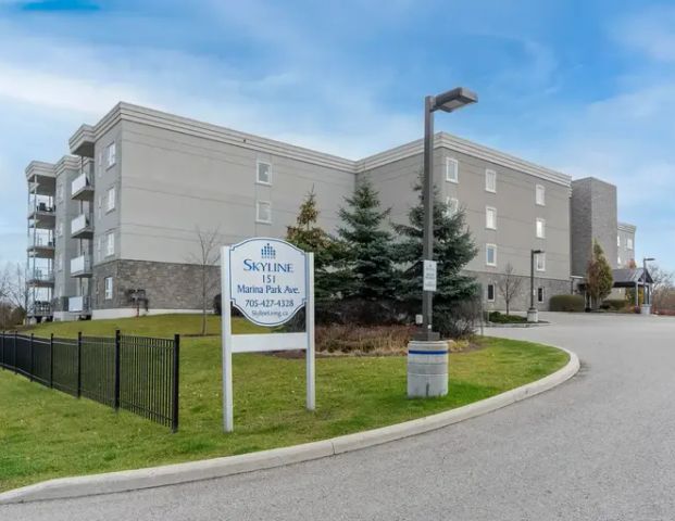 Baypoint Villas Apartments | 151 Marina Park Avenue, Midland - Photo 1