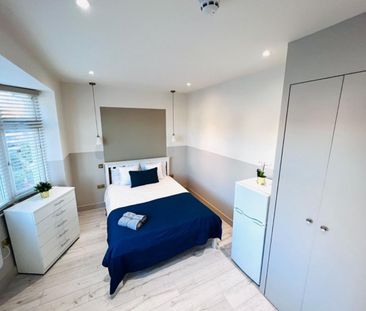 Room in a Shared House, Rowan Crescent, SW16 - Photo 4